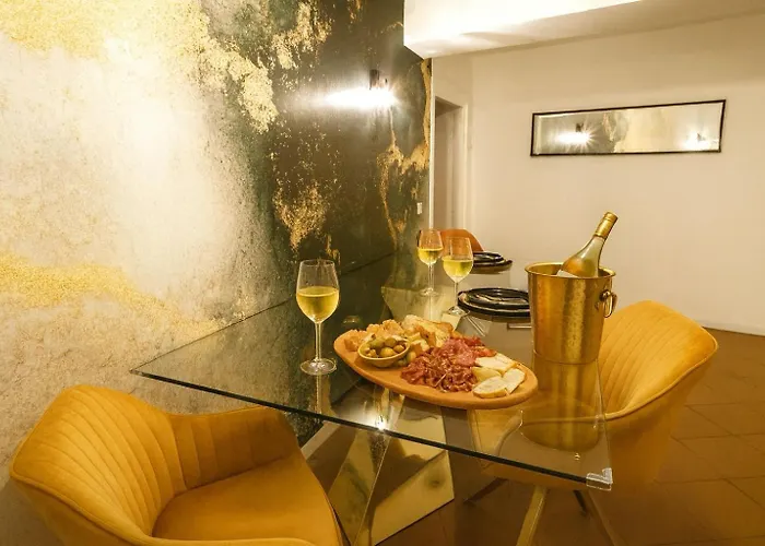 Le Clarisse Pigna Apartman *